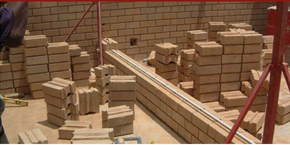 Cung cấp thông tin chọn gói về công nghệ mới trong sản xuất gạch không nung tự khóa.